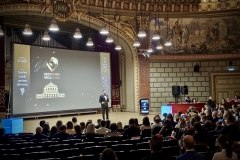 43f8d322-2545-406a-a318-77387704f6ff