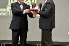 7572df26-381d-4b4f-b84f-1a98de3931cc